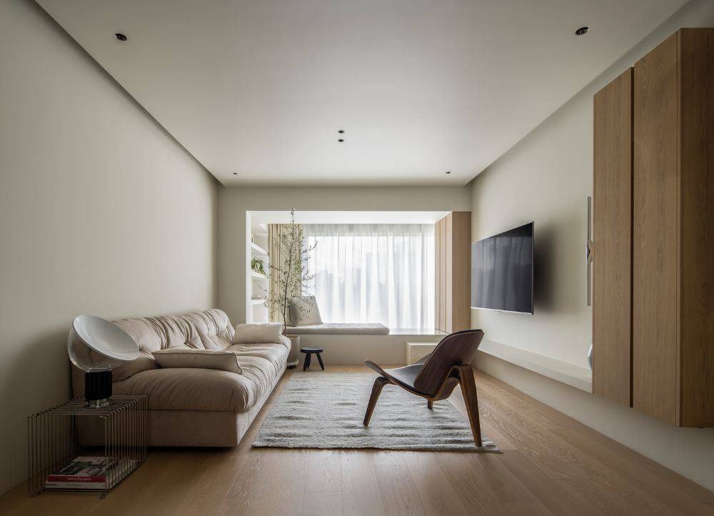 Full-height built-in cabinetry by TSPACE at Savvy